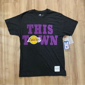 NWT Lakers Graphic Shirt